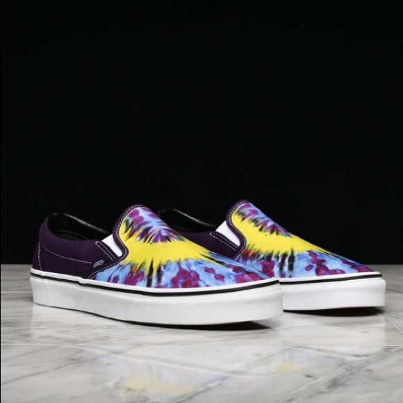 NWB! Tie Dye Vans Classic Slip-On - Picture 1 of 8